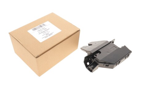Замок кришки багажника BMW 3 (E46)/5 (E60) 98-10 UA63 AIC 71238