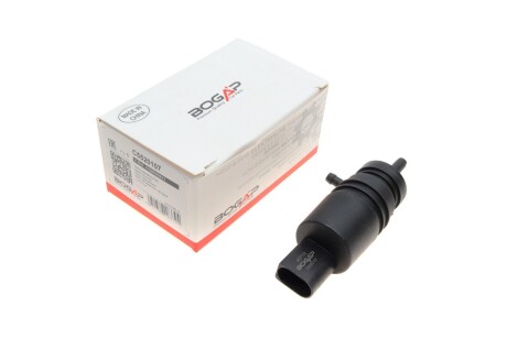 Насос омивача скла MB E-class (W210)/Vito 95-03 UA63 BOGAP C5520107