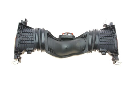 Фото 1 - патрубок воздушного фильтра MB C-class (W204)/E-class (W212) (OM642) 09-14 BOGAP C6110115 Патрубок воздушного фильтра MB C-class (W204)/E-class (W212) (OM642) 09-14 BOGAP C6110115 (фото 1)