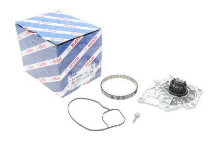 Помпа води VW Tiguan/Touran 1.8/2.0TSI 16- (+ ремінь) UA63 BOSCH 1 987 946 975