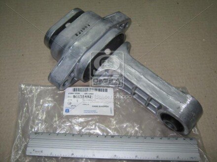 Опора двигуна C.I.U GM 96535402