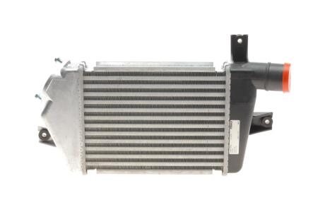 Радіатор інтеркулера Mitsubiahi L200 2.5D 05-15 MAHLE (opt-om) MAHLE / KNECHT CI 697 000S