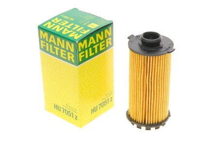 Фильтр масляный Porsche Boxster/Cayman 2.0/2.5 16- -FILTER (opt-om) MANN HU 7051 Z