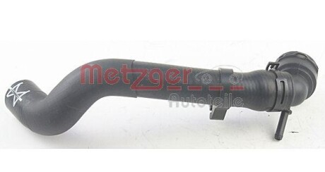 Патрубок системи охолодження гумовий з фітингами SEAT CORDOBA/IBIZA, SKODA FABIA, VW FOX/POLO -ua METZGER 2420751