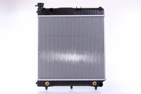 Радіатор охолоджування MERCEDES 207 D 1986 -ua NISSENS 62632