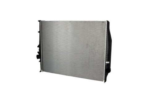 Радіатор охолодження VOLVO FH 12, FM 10 NRF 519701