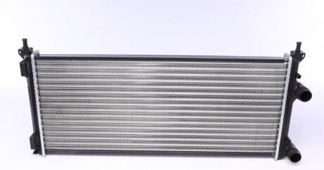Радиатор охлаждения Opel Astra 1.6 00-09 (opt-om) NRF 53245A