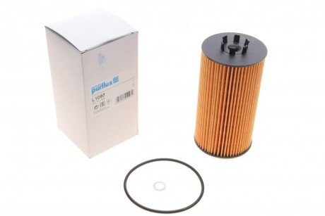 Фильтр масляный Audi A4/A6/A8 4.2i 02-16 UA63 Purflux L1097