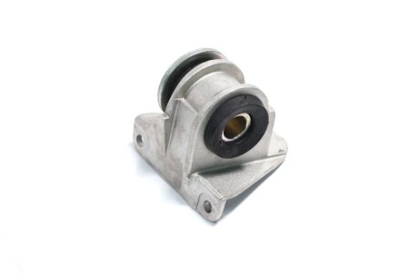 Кронштейн радиатора MAN лев. SAMPA 020.471