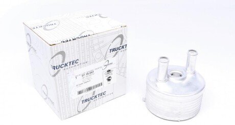 Радиатор масляный Skoda Octavia/VW Passat 04-14 (теплообменник) AUTOMOTIVE UA63 TRUCKTEC 07.18.041