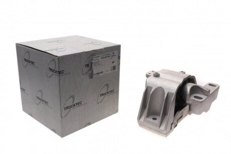 Подушка двигуна (R) Audi A3/Seat Leon/Toledo/Skoda Octavia/VW Bora/Golf 1.6-2.0 96-10 UA63 TRUCKTEC 07.20.039
