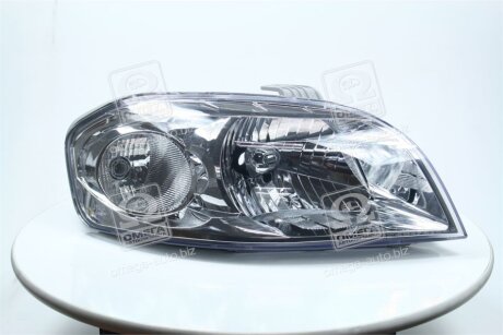 Фара правая с моторчиком Chevrolet Aveo T250 (06-) седан TYC 20B081A52B