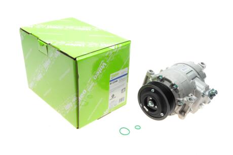 Компресор кондиціонера VW T5 2.0 TDI 09-15 (opt-om) Valeo 813248