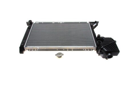 Радиатор охлаждения MB Sprinter 2.2-2.7CDI 00-06 UA63 Van Wezel 30002300