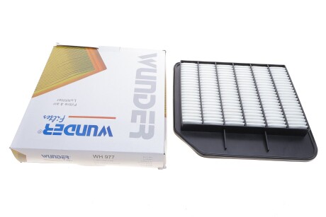 Фільтр повітряний Nissan Patrol 5.6 10-/Armada 5.6 17- (opt-om) WUNDER FILTER WH 977